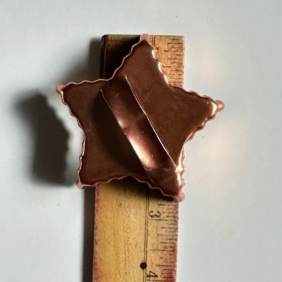 VTG Copper Colored Aluminum Cookie Cutters Lot of 5 Santa Tree Star Bell Camel - Picture 4 of 7